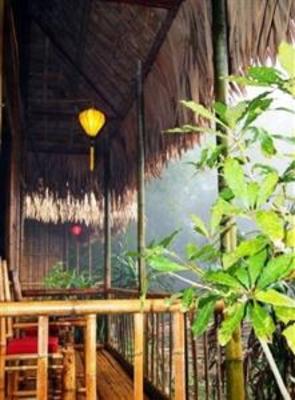 фото отеля Mai Chau Nature Place Riverside Bungalow