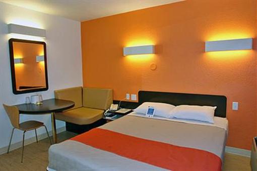 фото отеля Motel 6 Boston - Braintree
