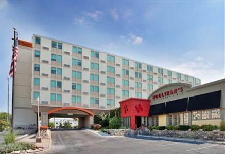 фото отеля Holiday Inn Manhattan at The Campus