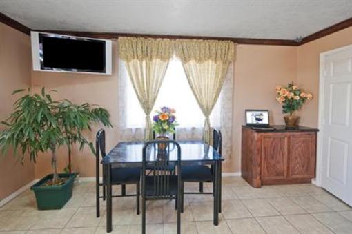 фото отеля Americas Best Value Inn & Suites Prairie View Hempstead
