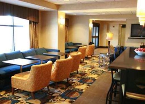 фото отеля Hampton Inn Topeka