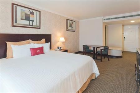 фото отеля Crowne Plaza Hotel Nuevo Laredo