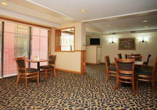 фото отеля Quality Inn