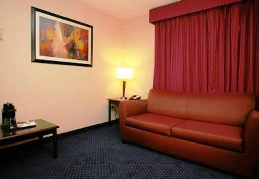 фото отеля Quality Inn