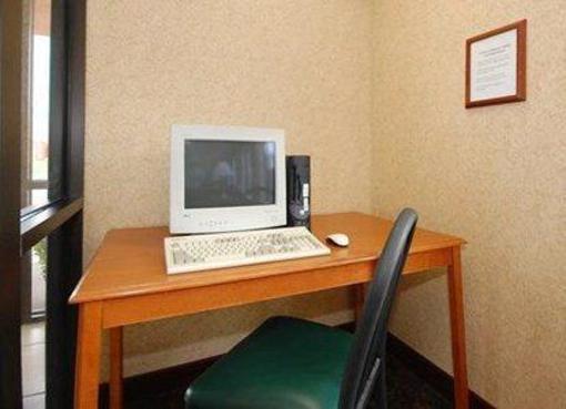 фото отеля Quality Inn Joplin
