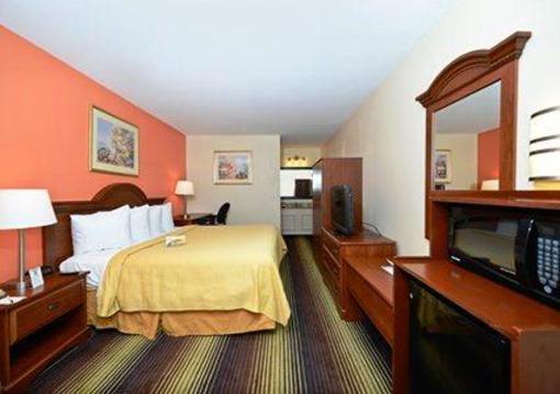 фото отеля Quality Inn University Winston Salem