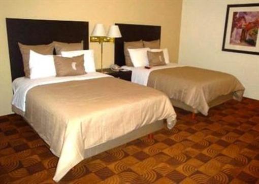 фото отеля Quality Inn Nuevo Laredo