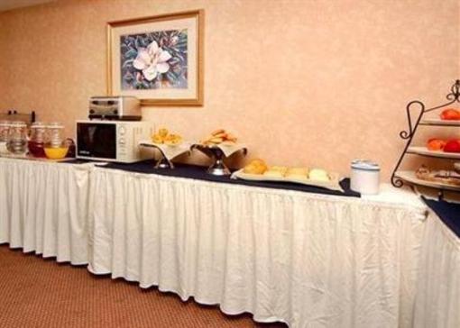фото отеля Quality Inn North Ridgeland