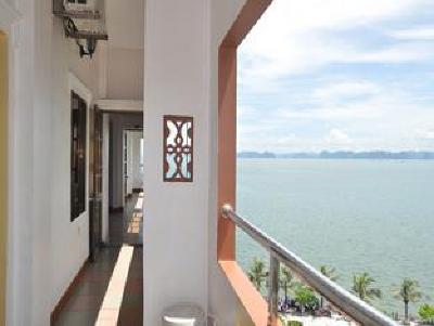 фото отеля Thuy Duong Hotel Ha Long