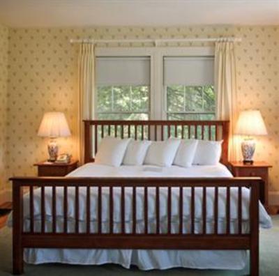 фото отеля Asticou Inn