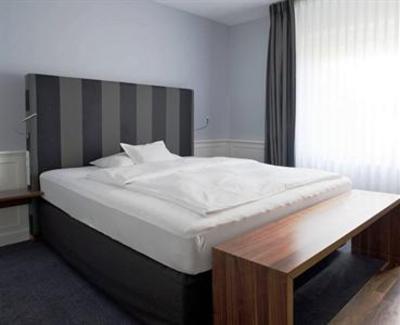 фото отеля Zur Quelle Hotel
