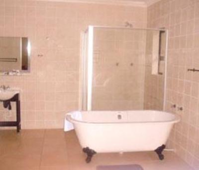 фото отеля Chamonix Guest Lodge Kempton Park