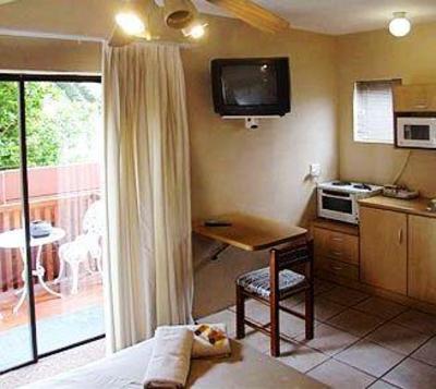 фото отеля Bluewater Beachfront Guest House