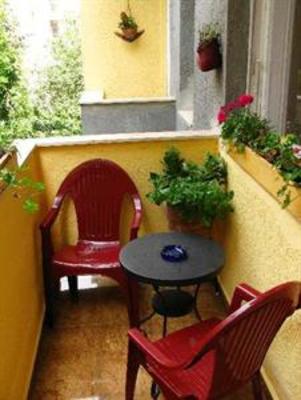 фото отеля Balcony Apartment Budapest