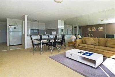 фото отеля Centrepoint Resort Gold Coast