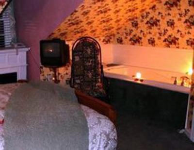 фото отеля Elk Forge B&B Inn, Retreat and Day Spa