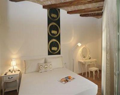 фото отеля Apartments Hostemplo Suites Barcelona