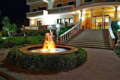 фото отеля Hotel Adria Rodi Garganico