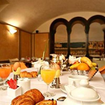 фото отеля Best Western Elysees Paris Monceau