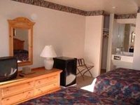 Lakeside Inn & Suites
