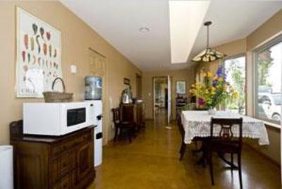 фото отеля Arbutus Bluff Bed and Breakfast