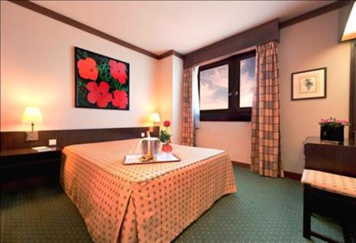 фото отеля Hotel Apartamento Solverde