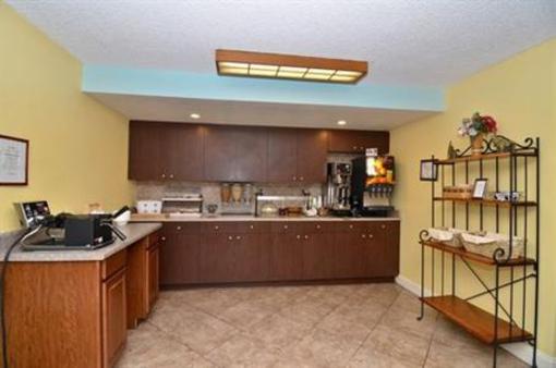 фото отеля Quality Inn Live Oak