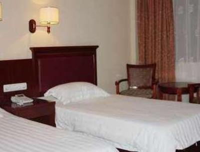 фото отеля Green Tree Inn Ningbo Baizhang East Road