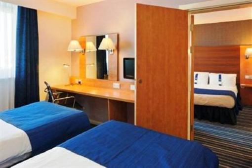 фото отеля Holiday Inn Express Nuneaton