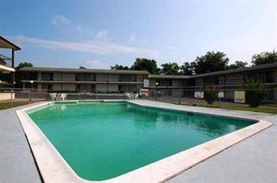 фото отеля Budget Inn Selma (Alabama)