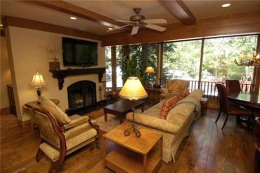 фото отеля Frias Properties - Galena St Neighborhood
