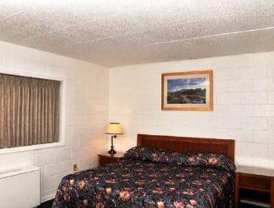 фото отеля Knights Inn Orillia