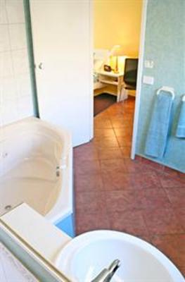 фото отеля Coastal Motel