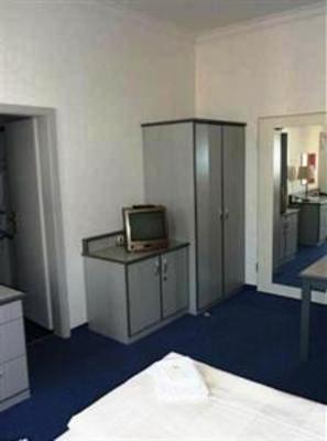 фото отеля Hotel am Bonhoefferplatz