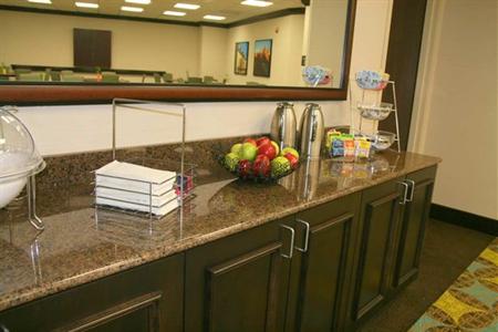 фото отеля Hampton Inn & Suites Exeter
