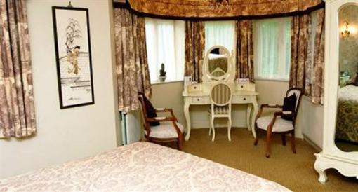 фото отеля The Bridge Hotel Prestbury