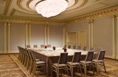 фото отеля Sheraton Commander Hotel