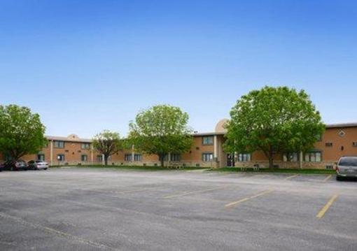 фото отеля Quality Inn & Suites Council Bluffs