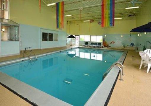 фото отеля Quality Inn & Suites Council Bluffs