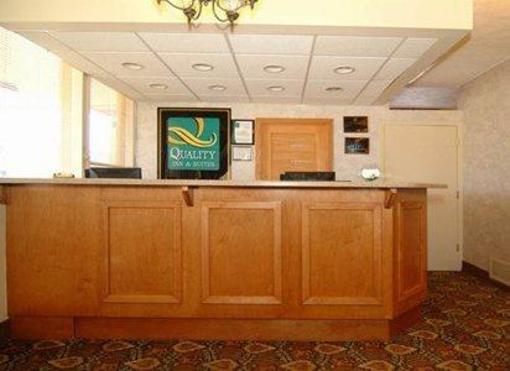 фото отеля Quality Inn & Suites Council Bluffs