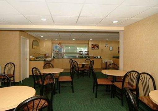 фото отеля Quality Inn & Suites Council Bluffs