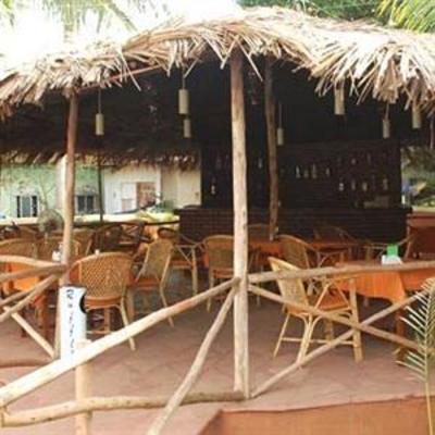 фото отеля Ruffles Beach Resort