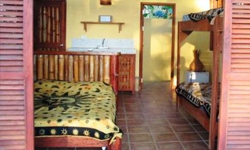 фото отеля Funky Monkey Lodge