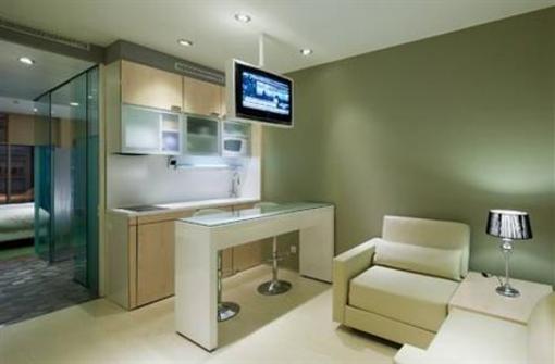 фото отеля Ako Suites Hotel