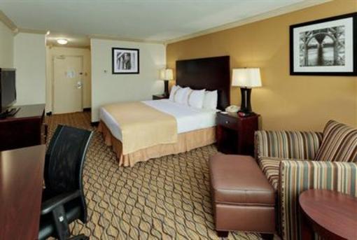 фото отеля Holiday Inn Fort Lee