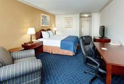 фото отеля Holiday Inn Fort Lee