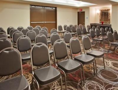 фото отеля Holiday Inn Express & Suites Gateway to Yosemite