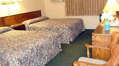фото отеля Fuller Lake Motel