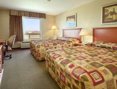 фото отеля Ramada Inn & Suites Clairmont Grande Prairie
