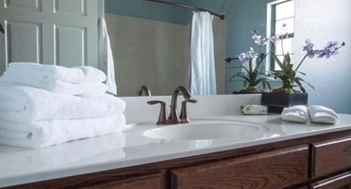 фото отеля Canaan Land Ranch B&B
